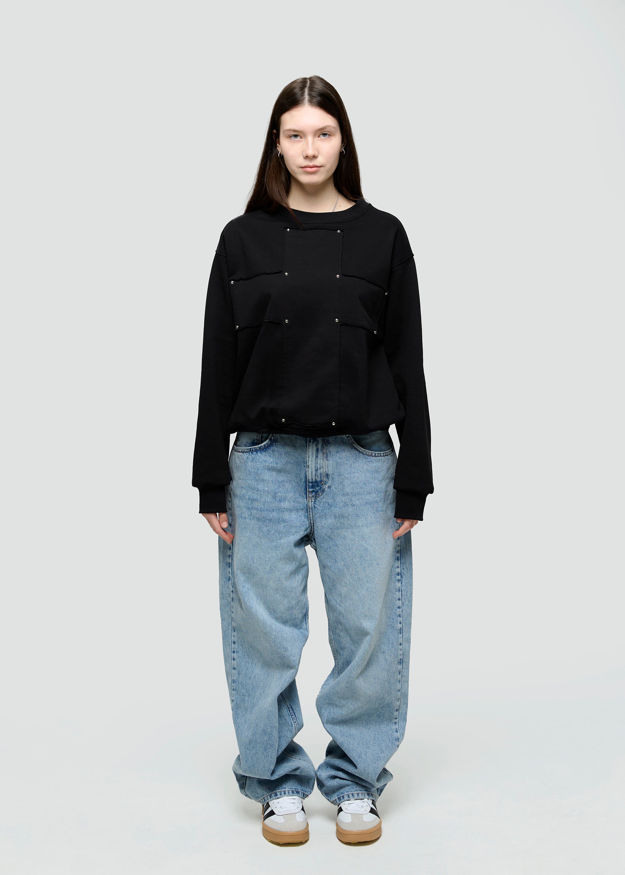 HOPE black crewneck