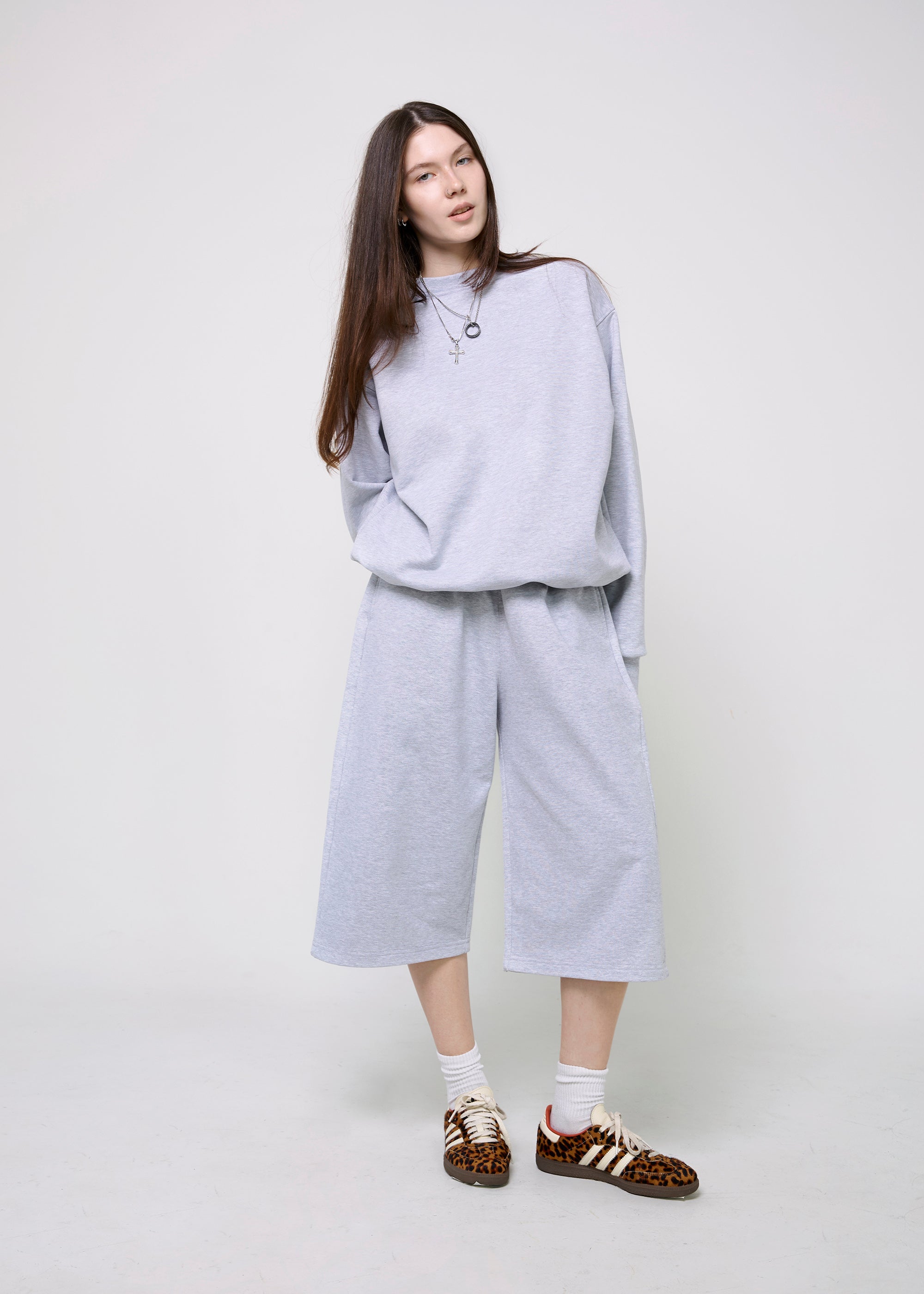 BASIC melange crewneck