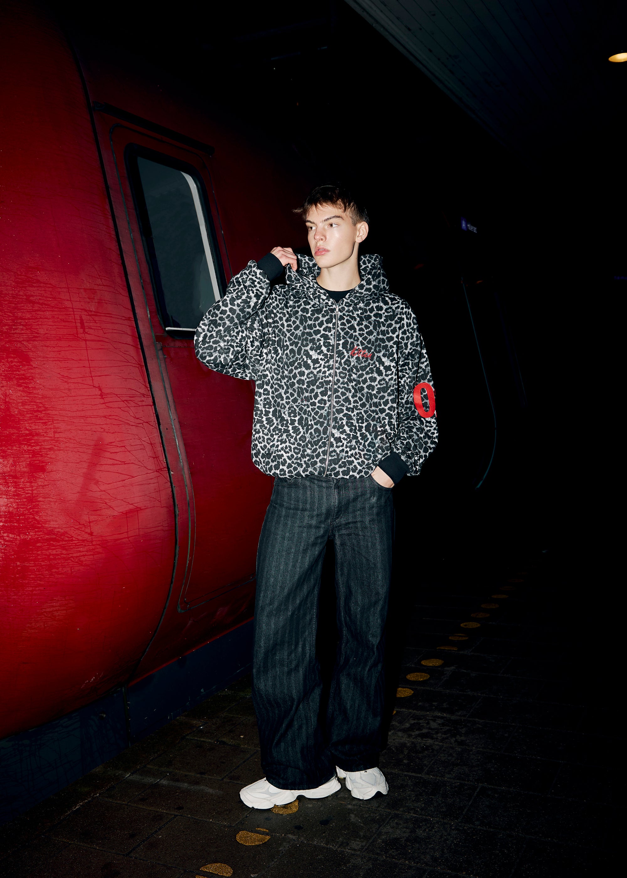 SNOW KITTEN zipped hoodie PRE-ORDER