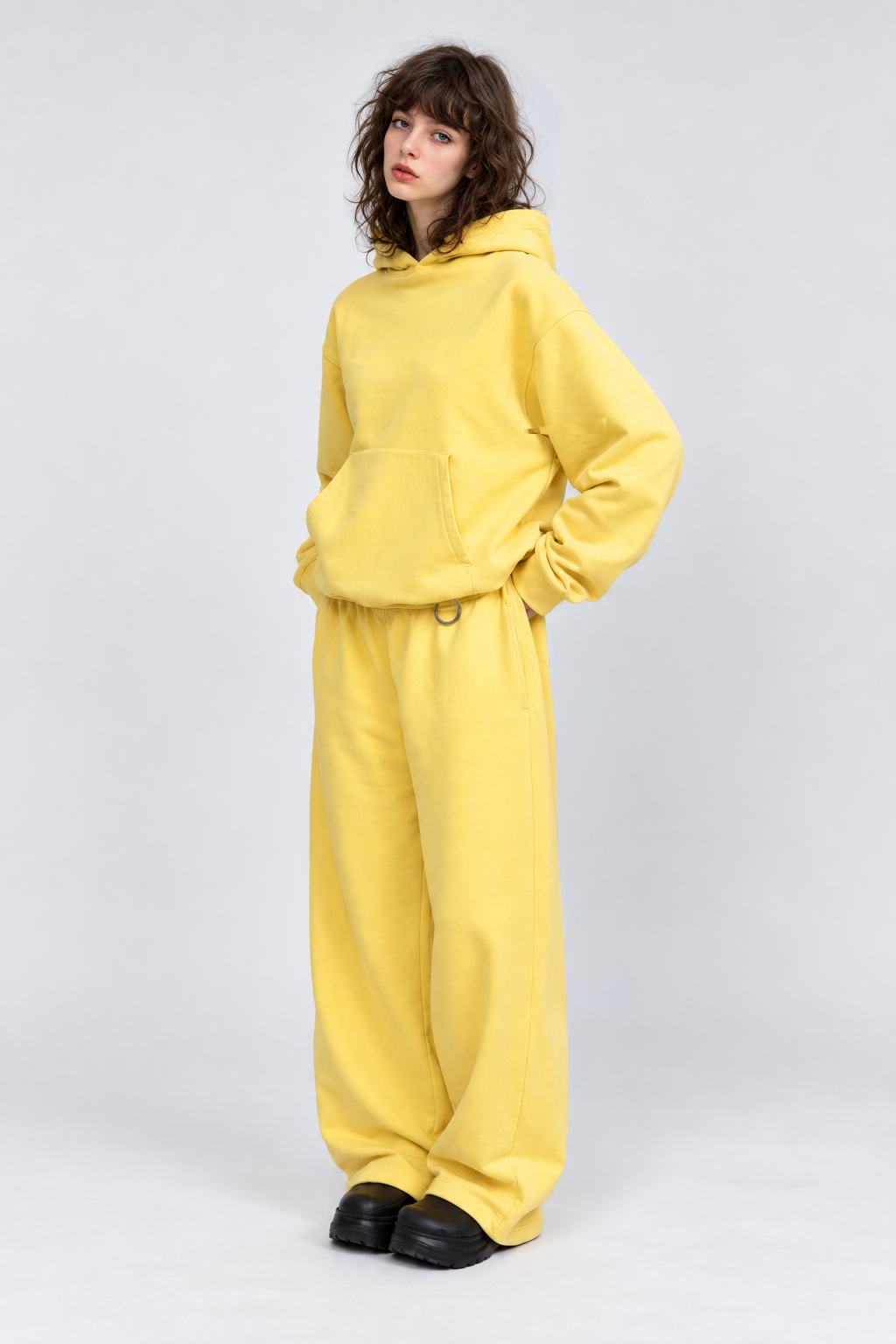 BUBBLE yellow sweatpants