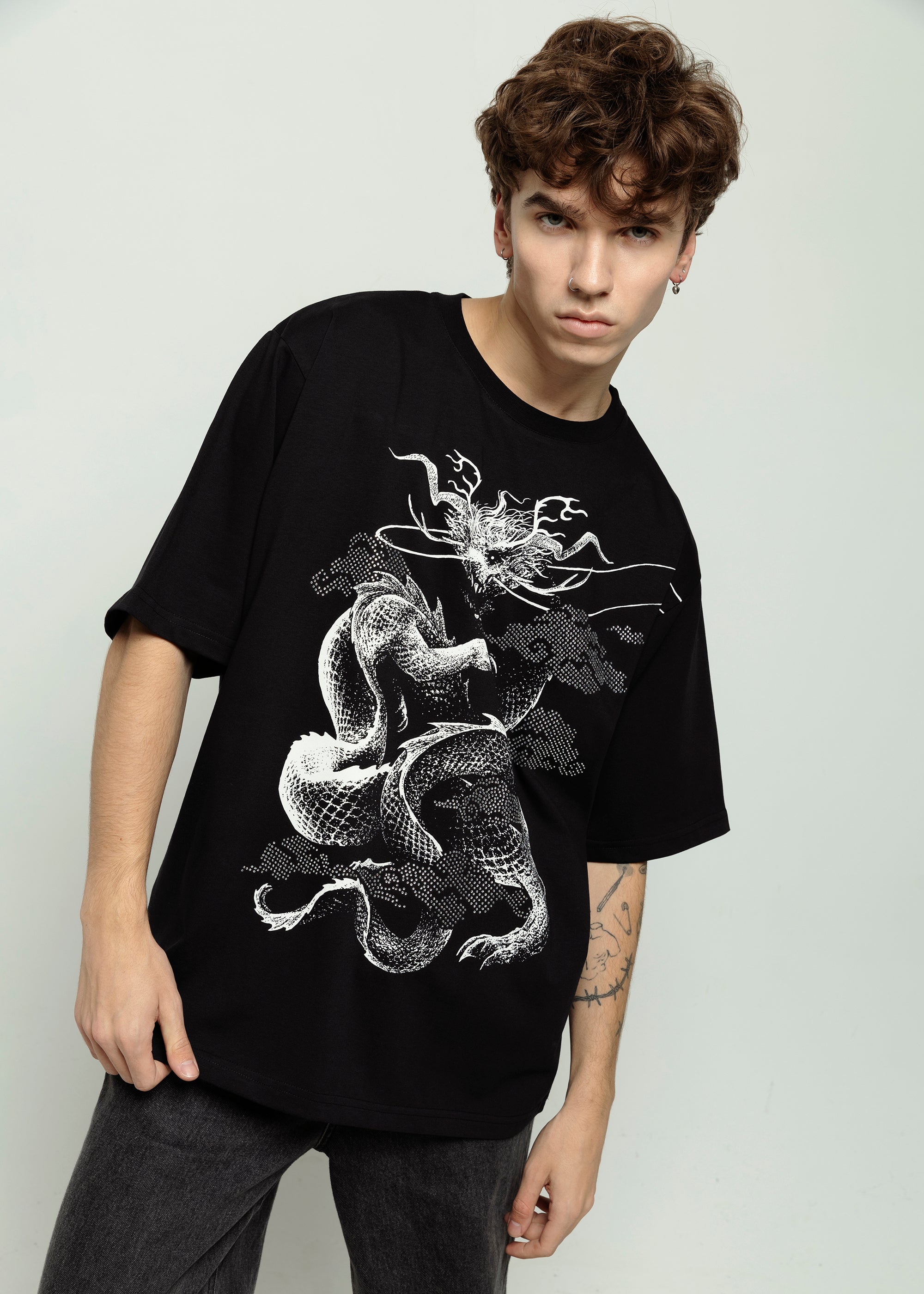 DRAGON black t-shirt