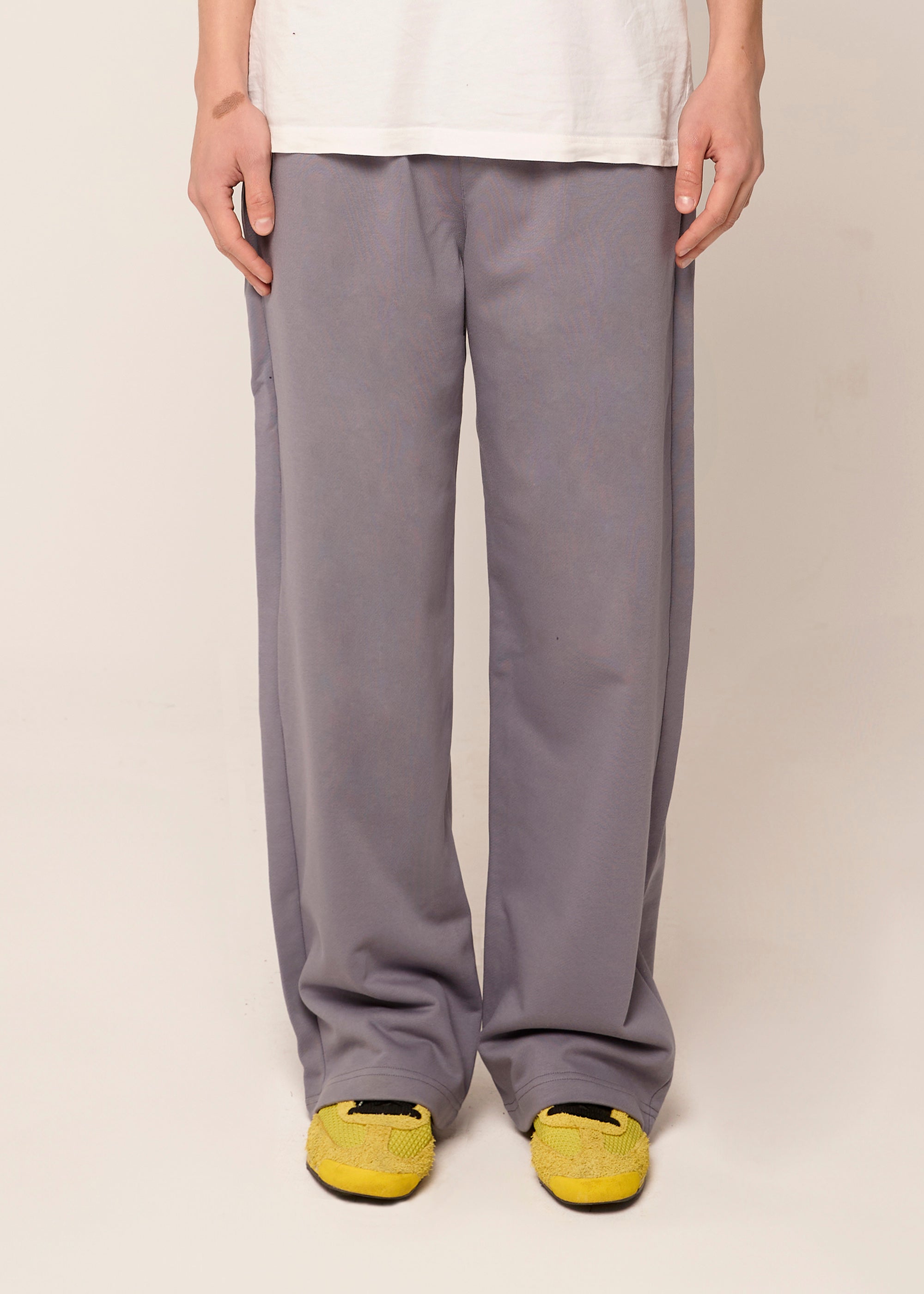 BASIC grey sweatpants