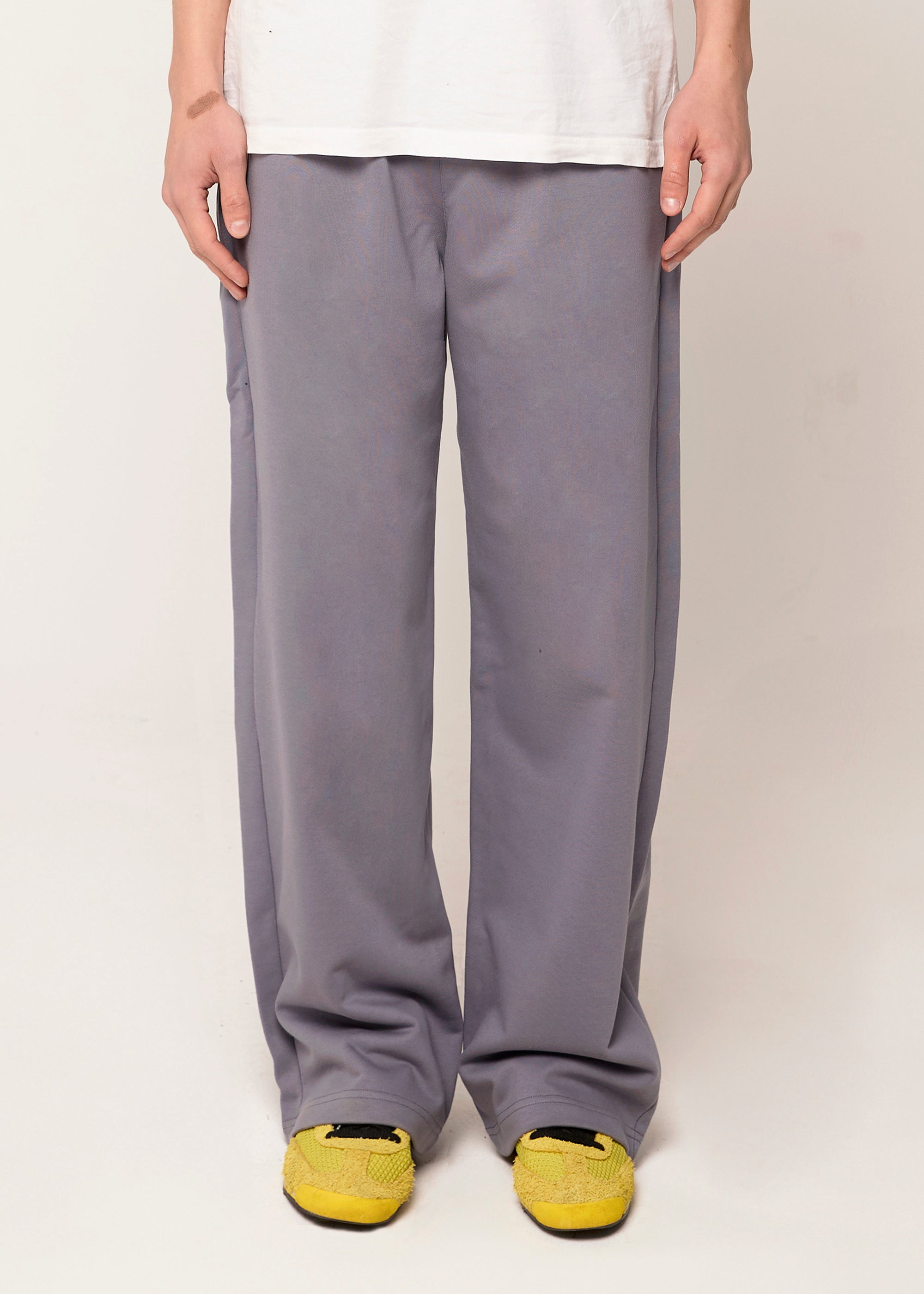 BASIC grey sweatpants