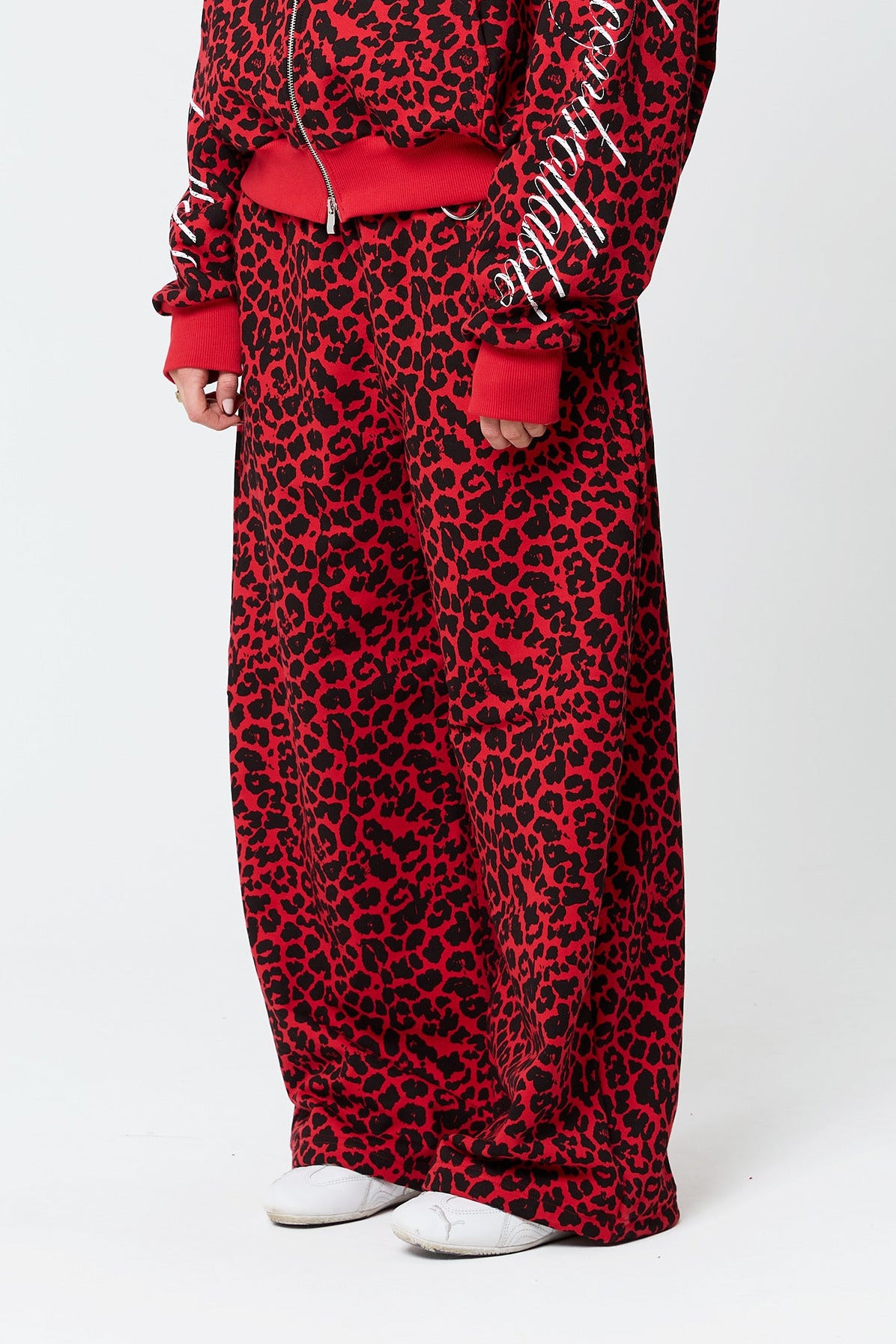 BUBBLE red leopard sweatpants