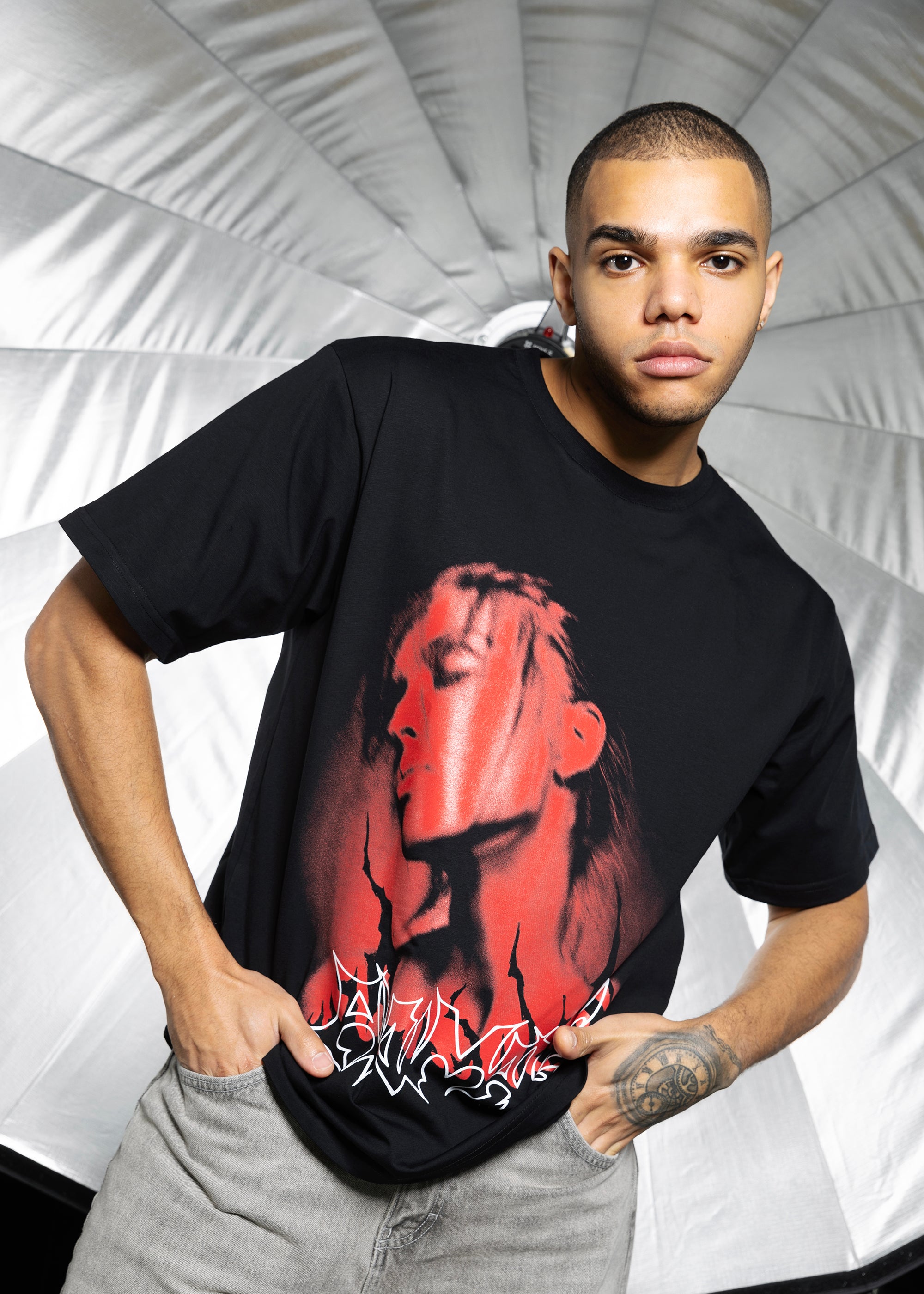 GRAFFITI black t-shirt