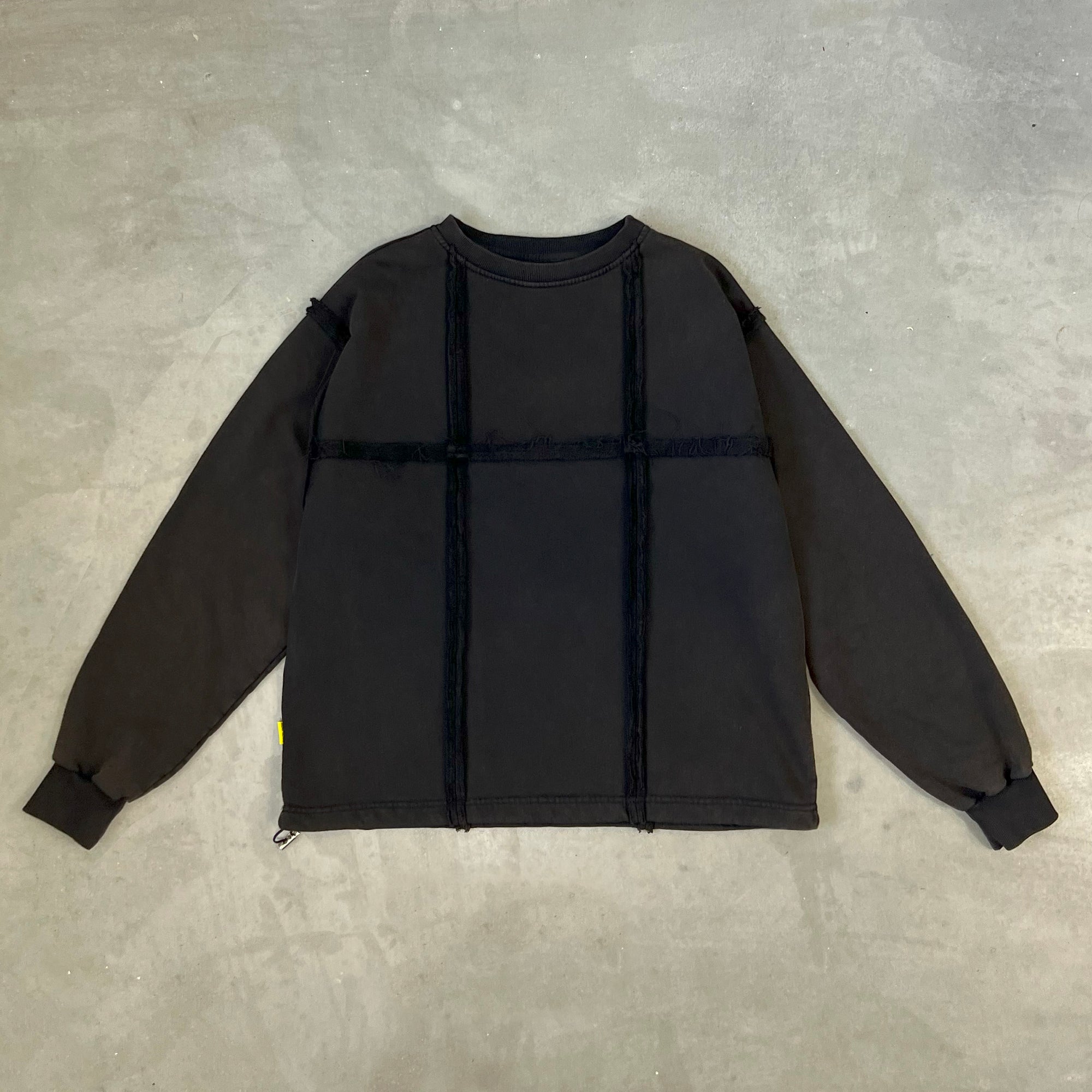 PANELS washed crewneck