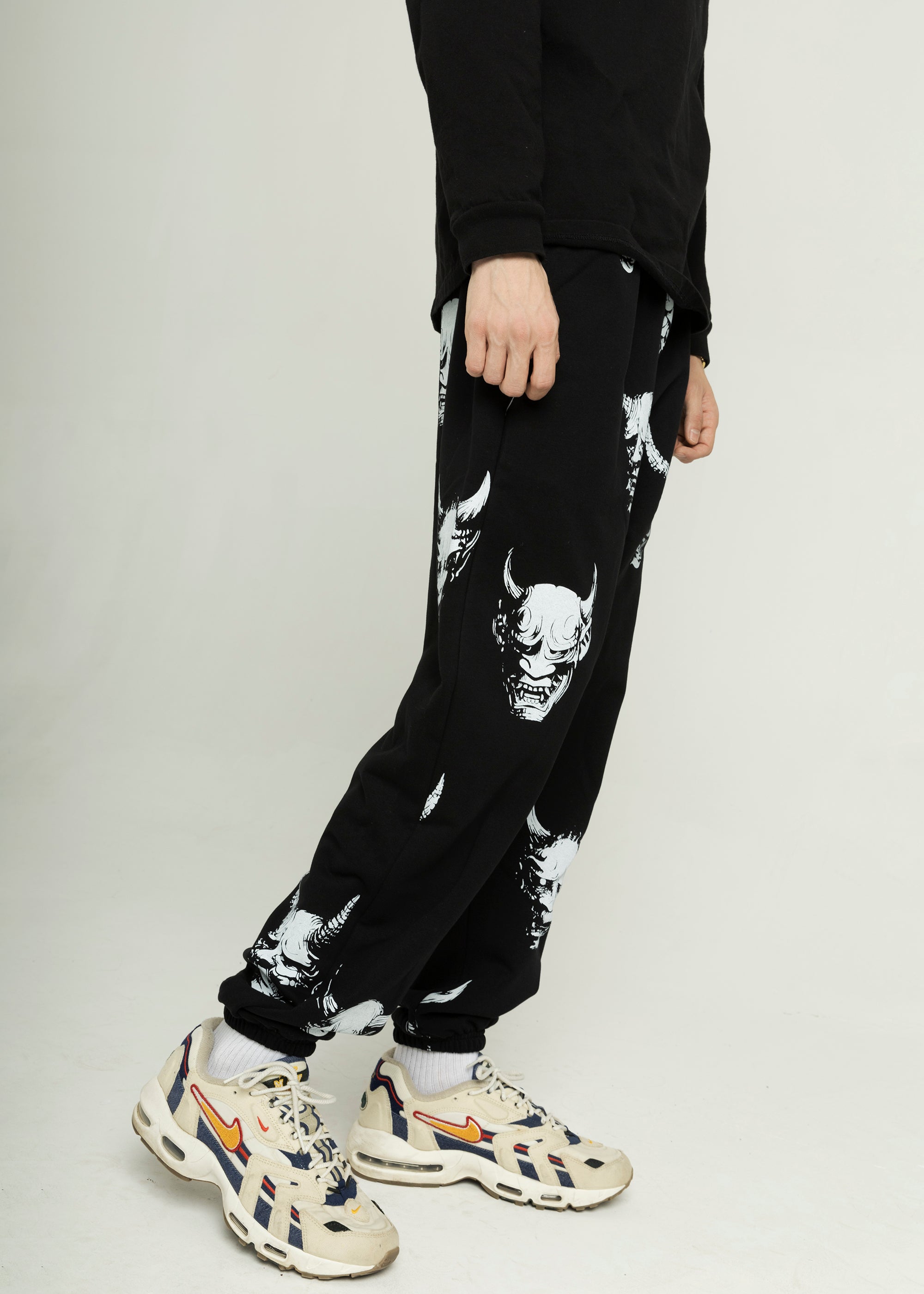 ONI sweatpants